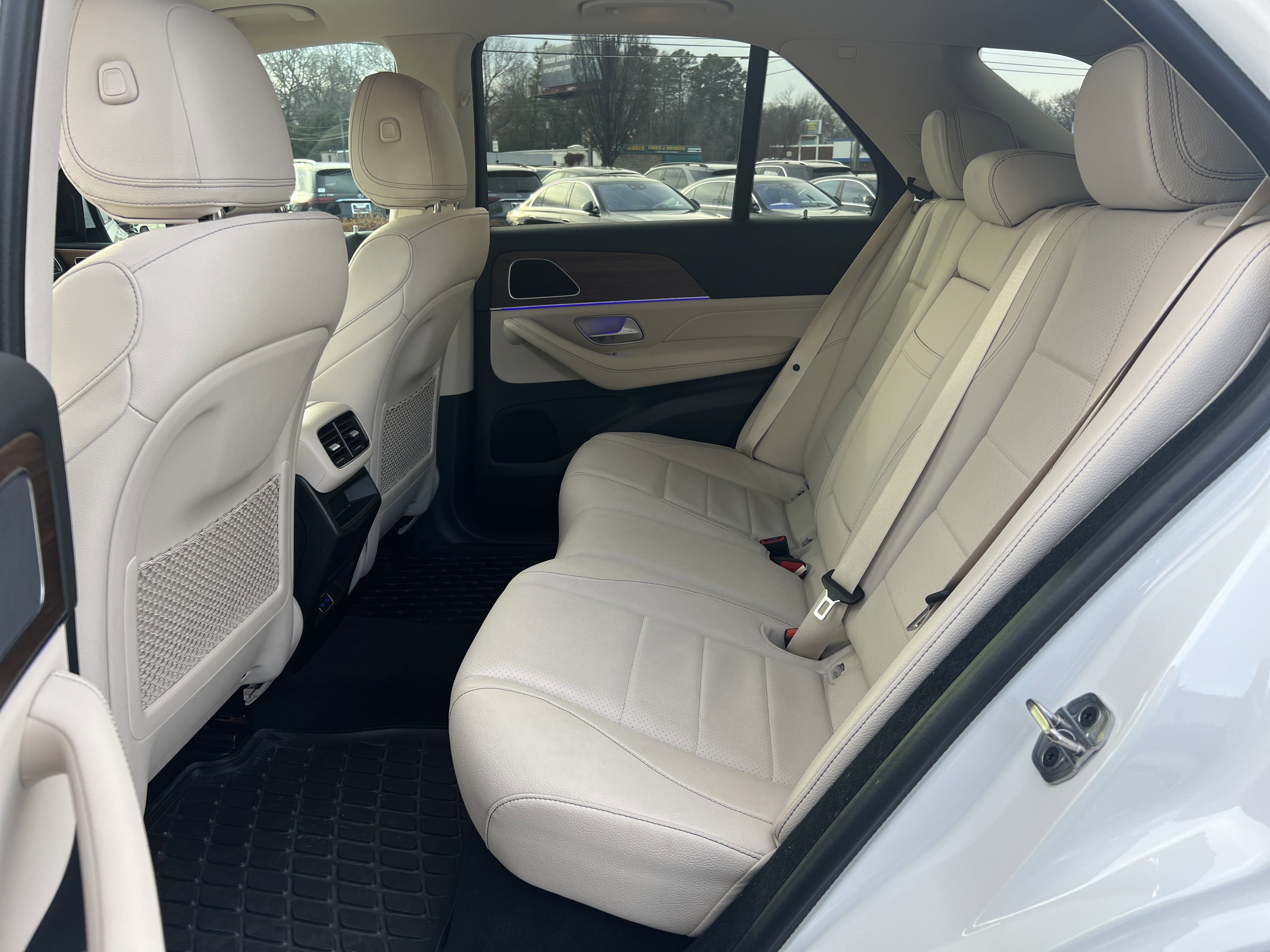 Used 2025 Mercedes-Benz GLE 450e 4MATIC image 32