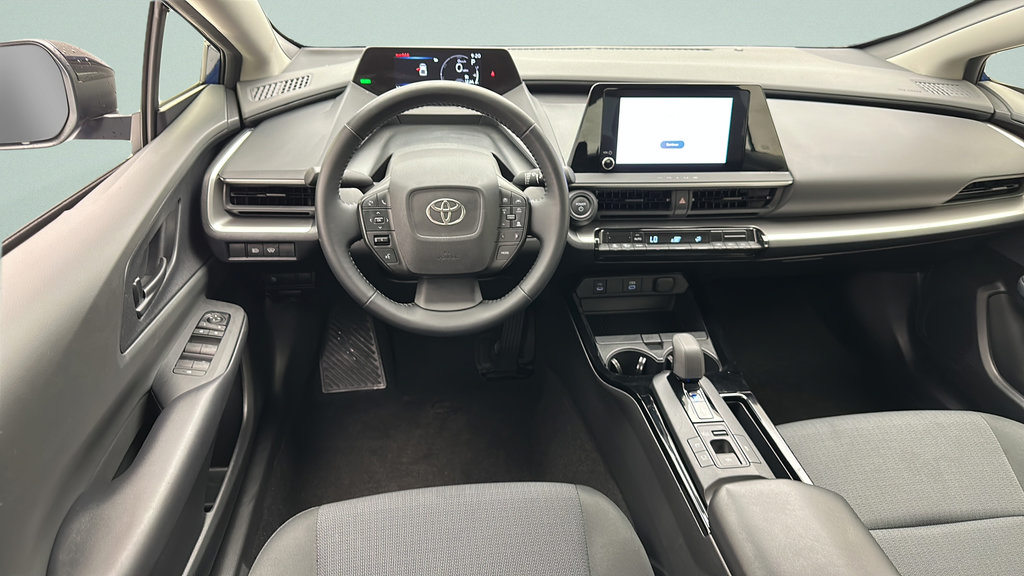 Used 2025 Toyota Prius LE FWD image 10