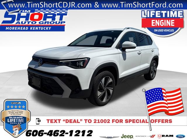 Used 2025 Volkswagen Taos SE image 1
