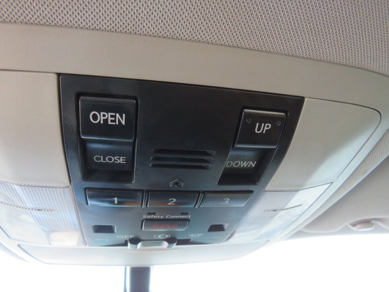 Used 2011 Lexus CT 200h image 24