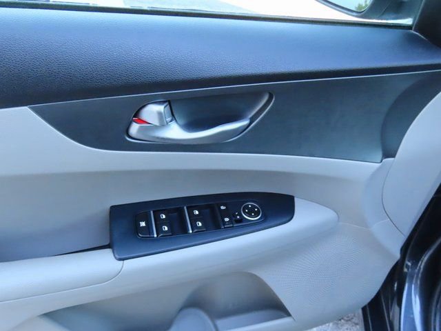 Used 2020 Kia Forte LXS image 20