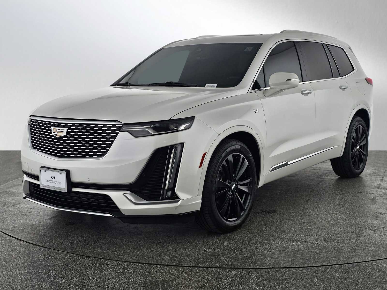 Used 2020 Cadillac XT6 Premium Luxury FWD image 7