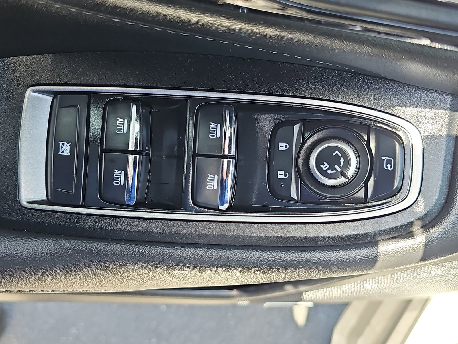 Certified 2025 Subaru Outback Touring XT AWD/4WD image 29