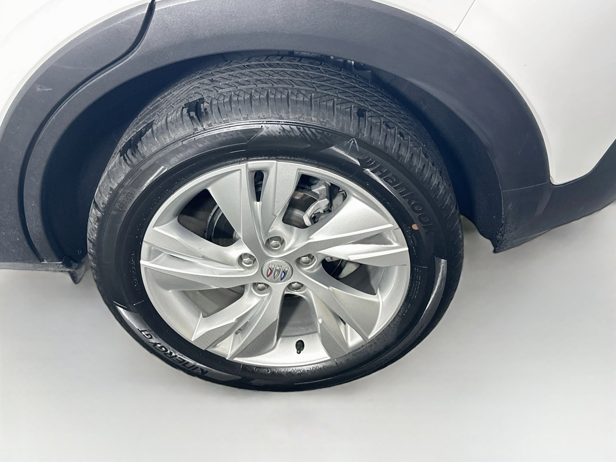 Used 2025 Buick Encore GX Preferred FWD image 11