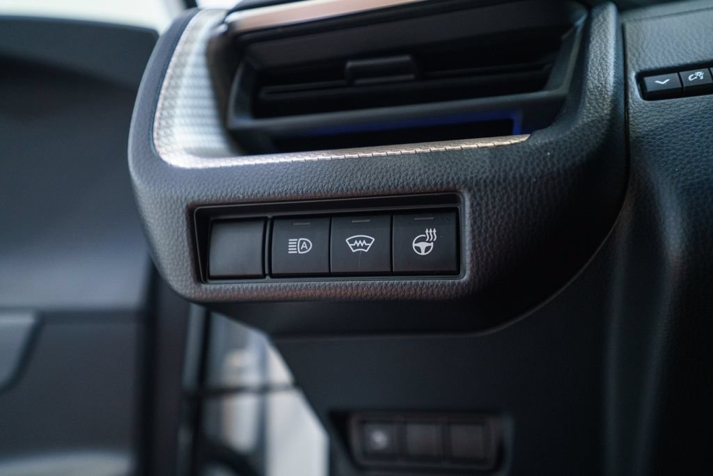 Used 2025 Toyota Prius XLE FWD image 22