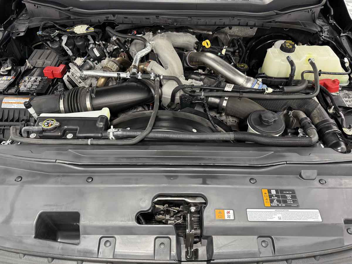 Used 2023 Ford F250 Lariat w/ Black Appearance Package image 35