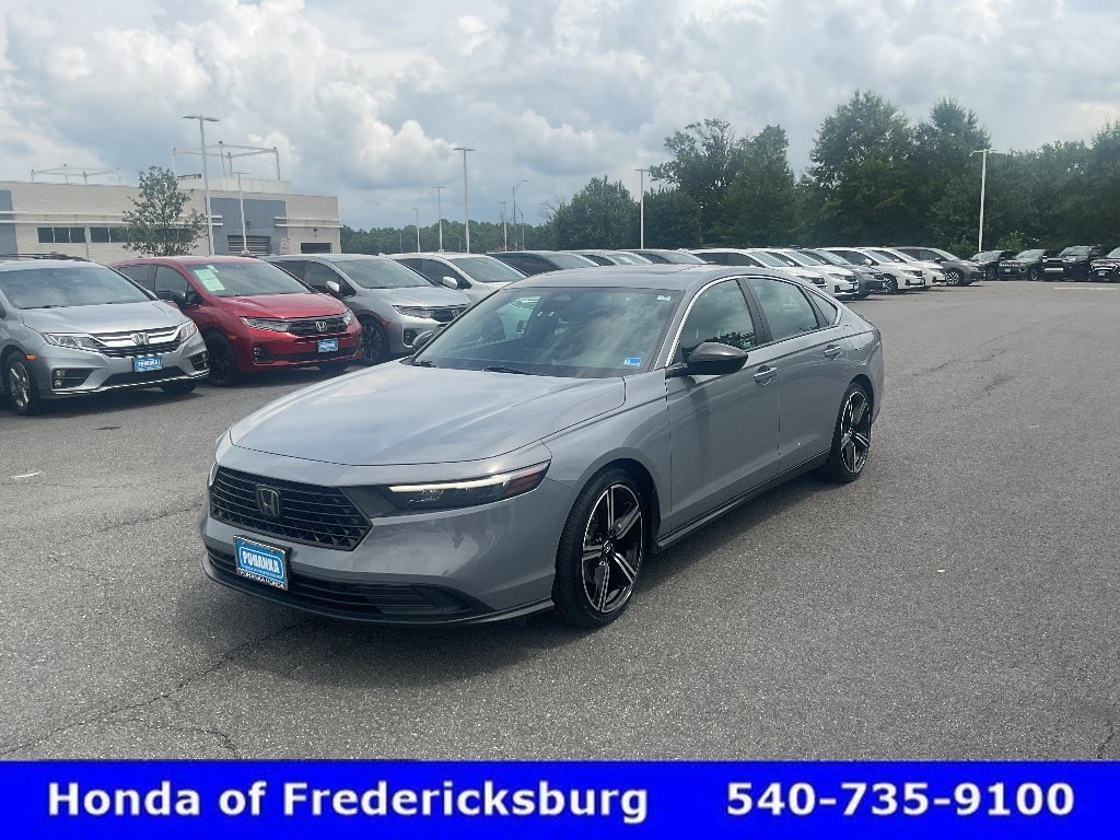 Used 2023 Honda Accord Sport image 1