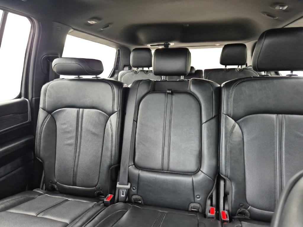 Used 2024 Jeep Wagoneer Series II w/ Flexible Seating Group AWD/4WD image 13