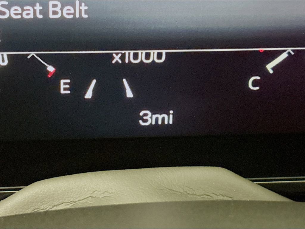 New 2026 GMC Yukon Denali w/ Sun & Power Step Package image 12