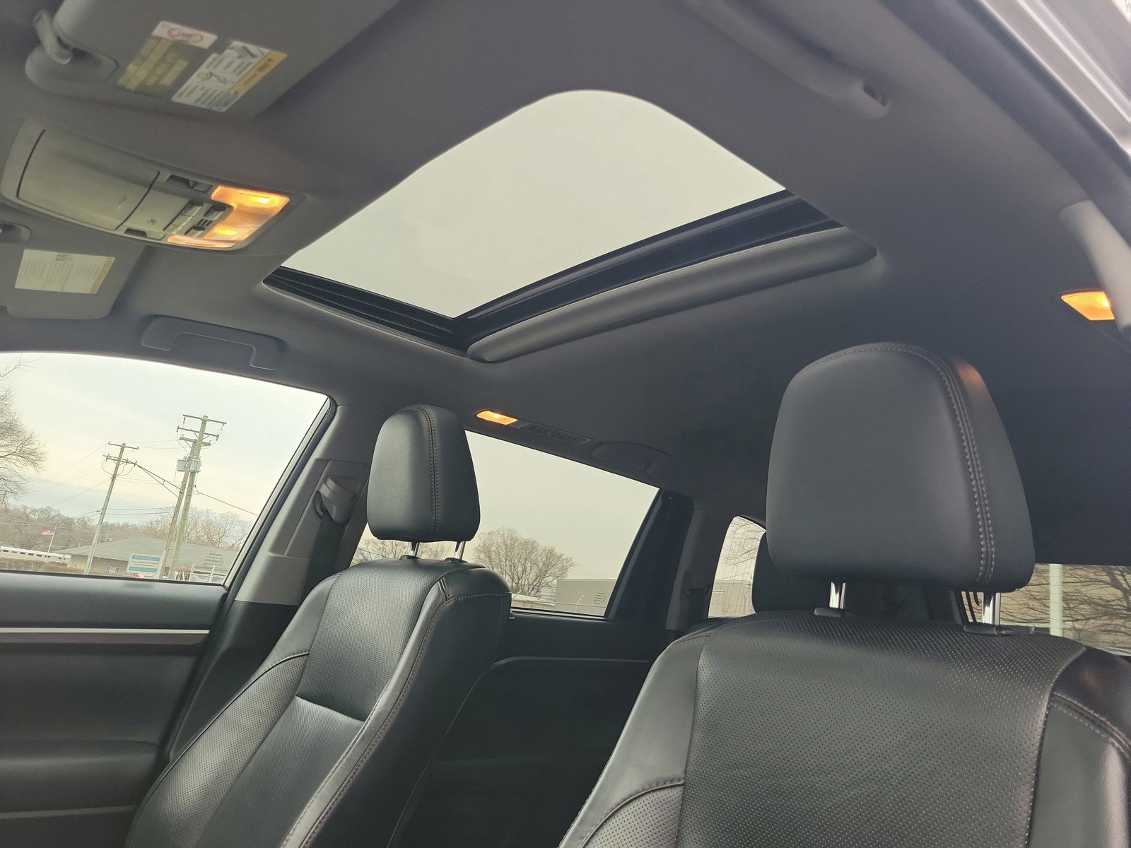 Used 2016 Toyota Highlander Limited AWD/4WD image 20