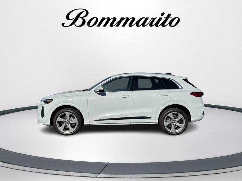 New 2025 Audi Q5 Premium Plus image 2