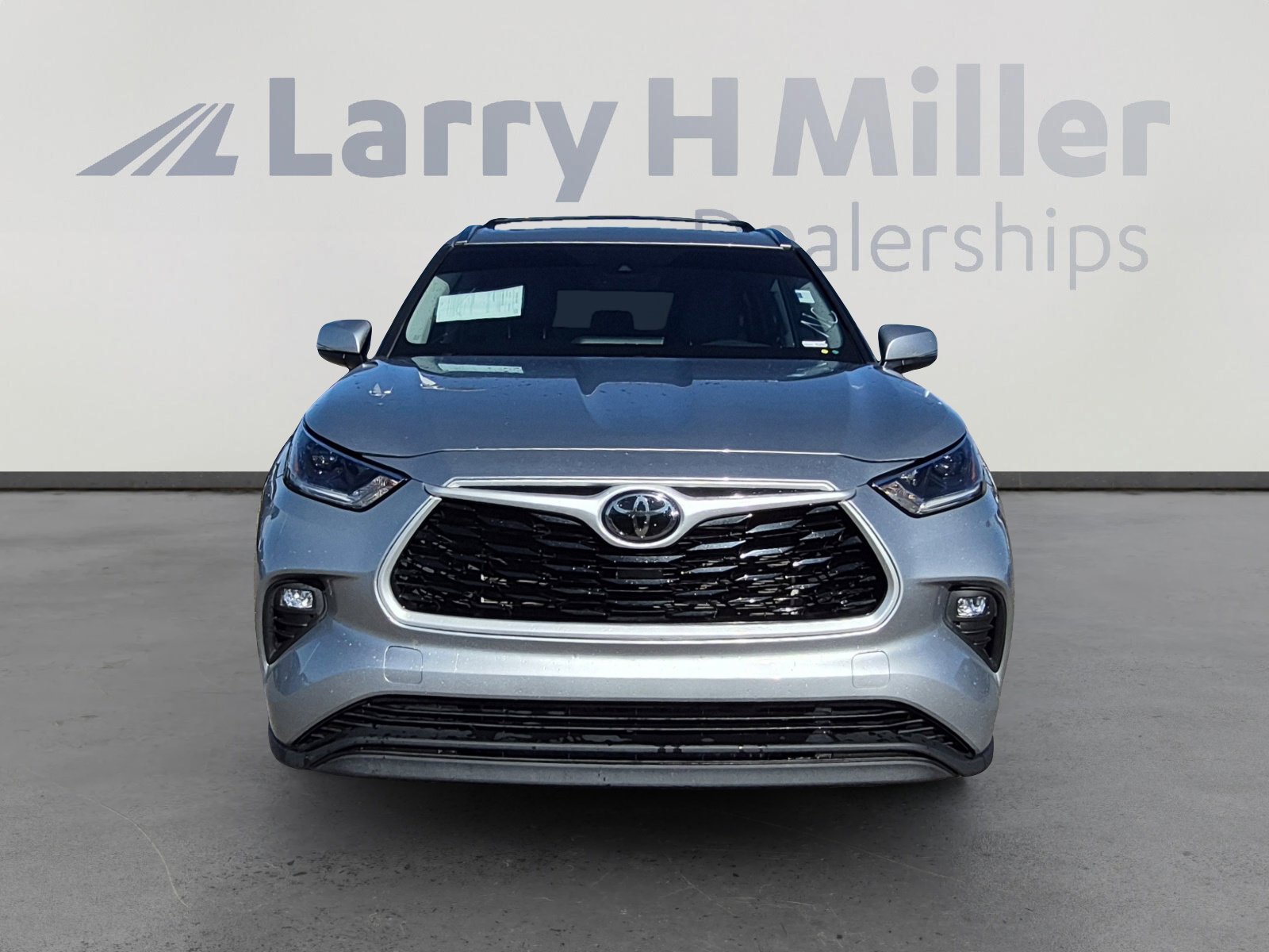 Used 2021 Toyota Highlander XLE image 8