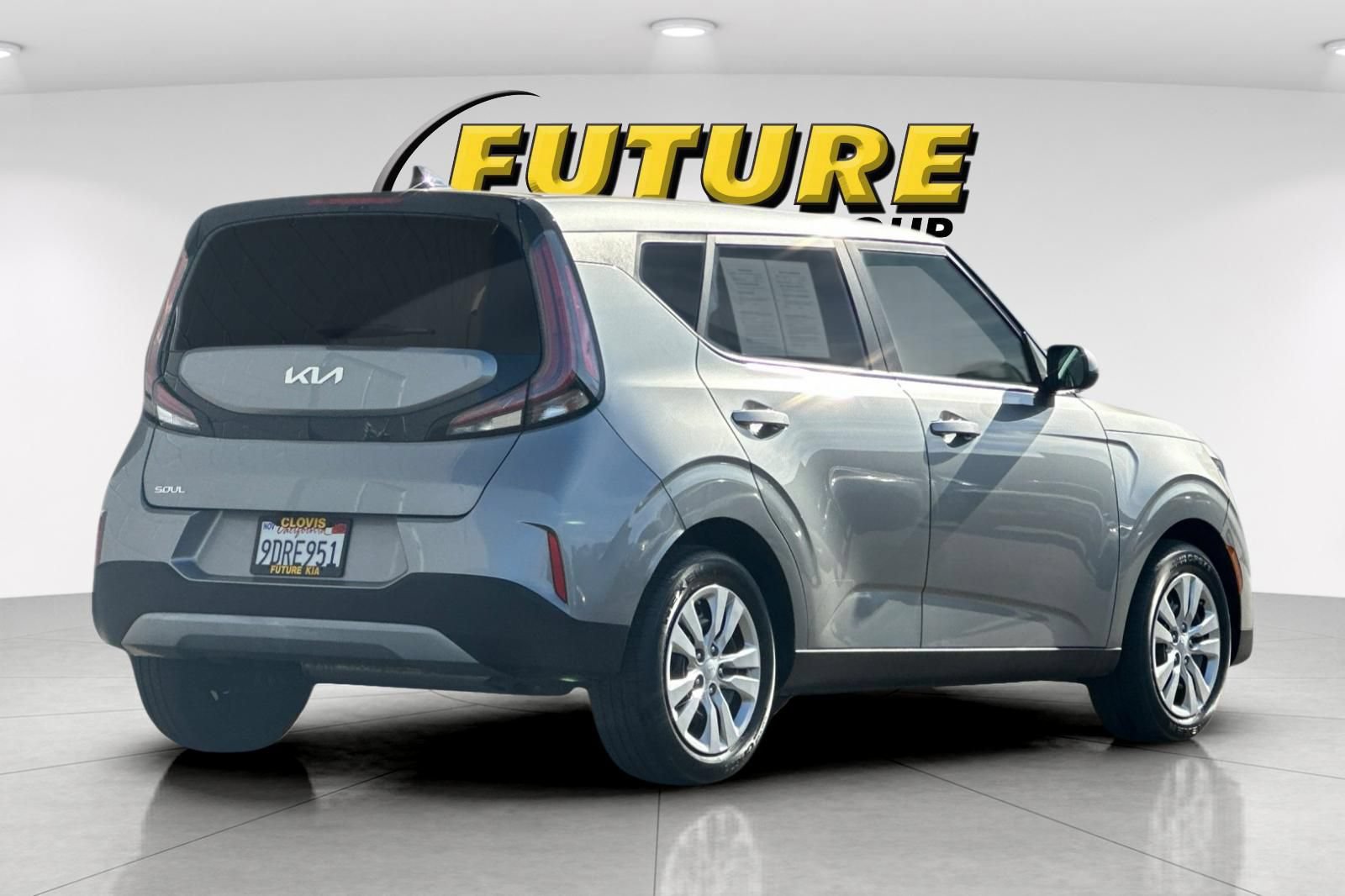 Certified 2023 Kia Soul LX FWD image 4
