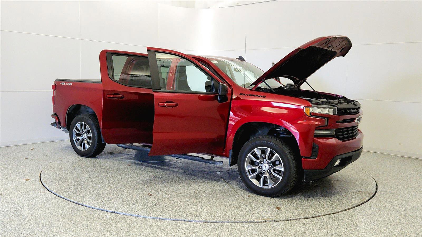 Used 2021 Chevrolet Silverado 1500 RST w/ Convenience Package II image 9