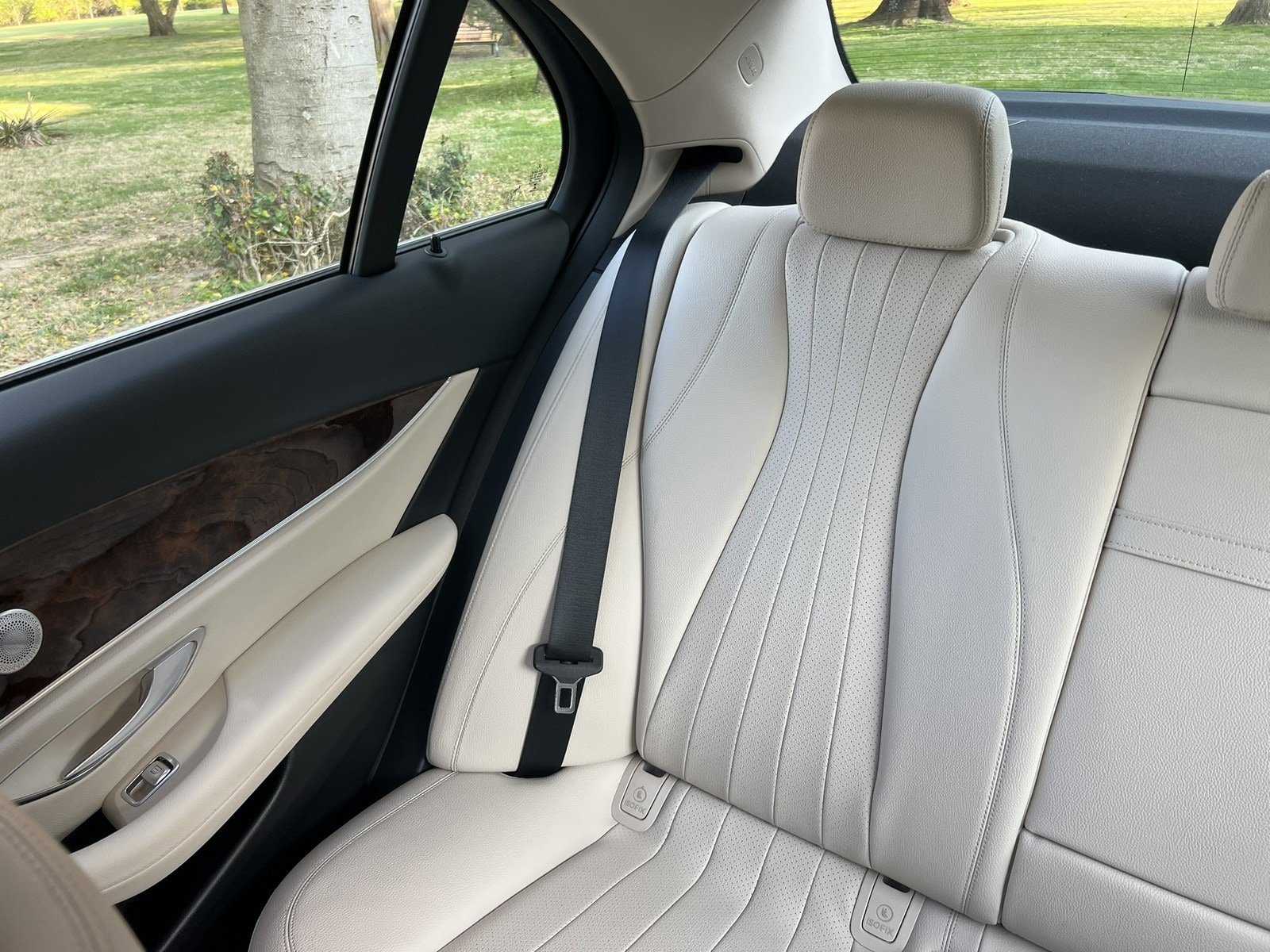 Used 2019 Mercedes-Benz E 300 4MATIC image 17