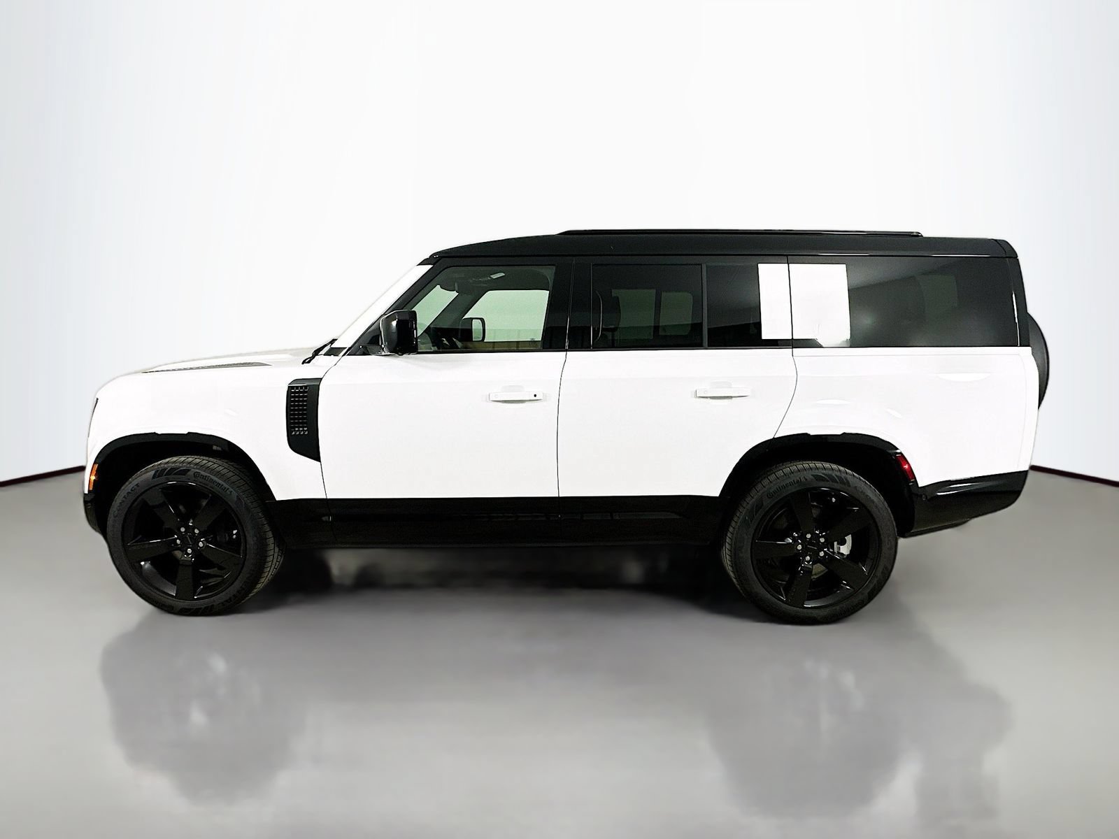 New 2026 Land Rover Defender 130 X-Dynamic SE AWD/4WD image 8