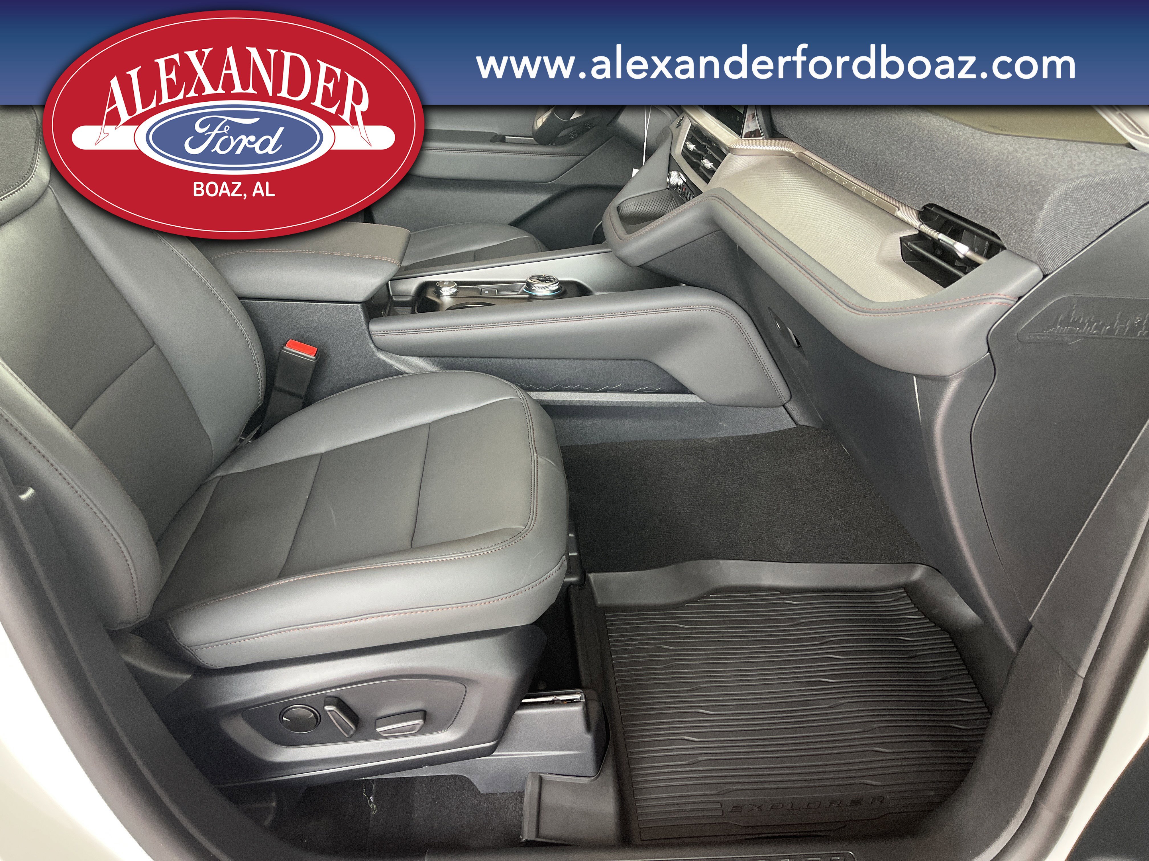 New 2026 Ford Explorer Active w/ Active Comfort Package RWD image 14