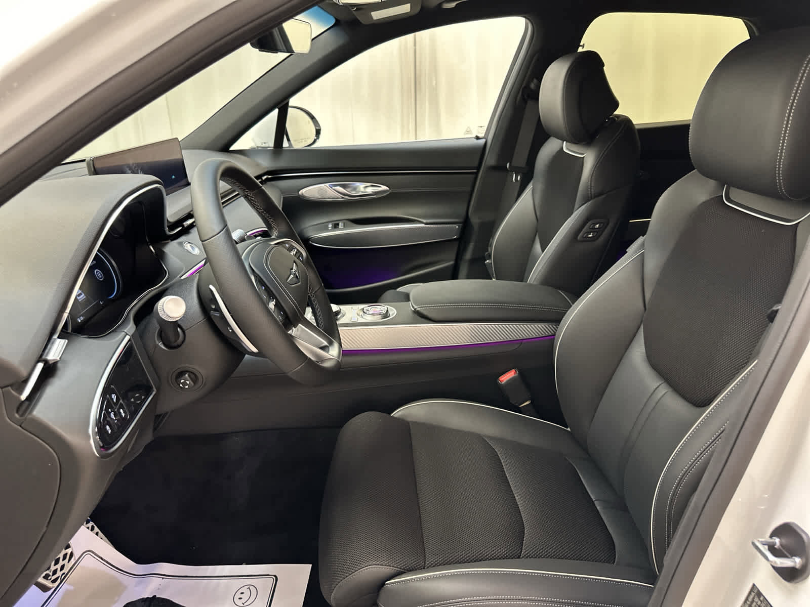 New 2025 Genesis GV70 3.5T Sport AWD/4WD image 12