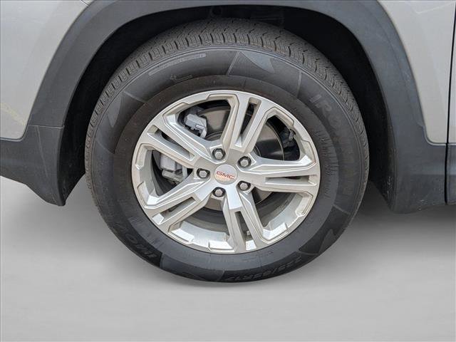 Used 2024 GMC Terrain SLE image 9