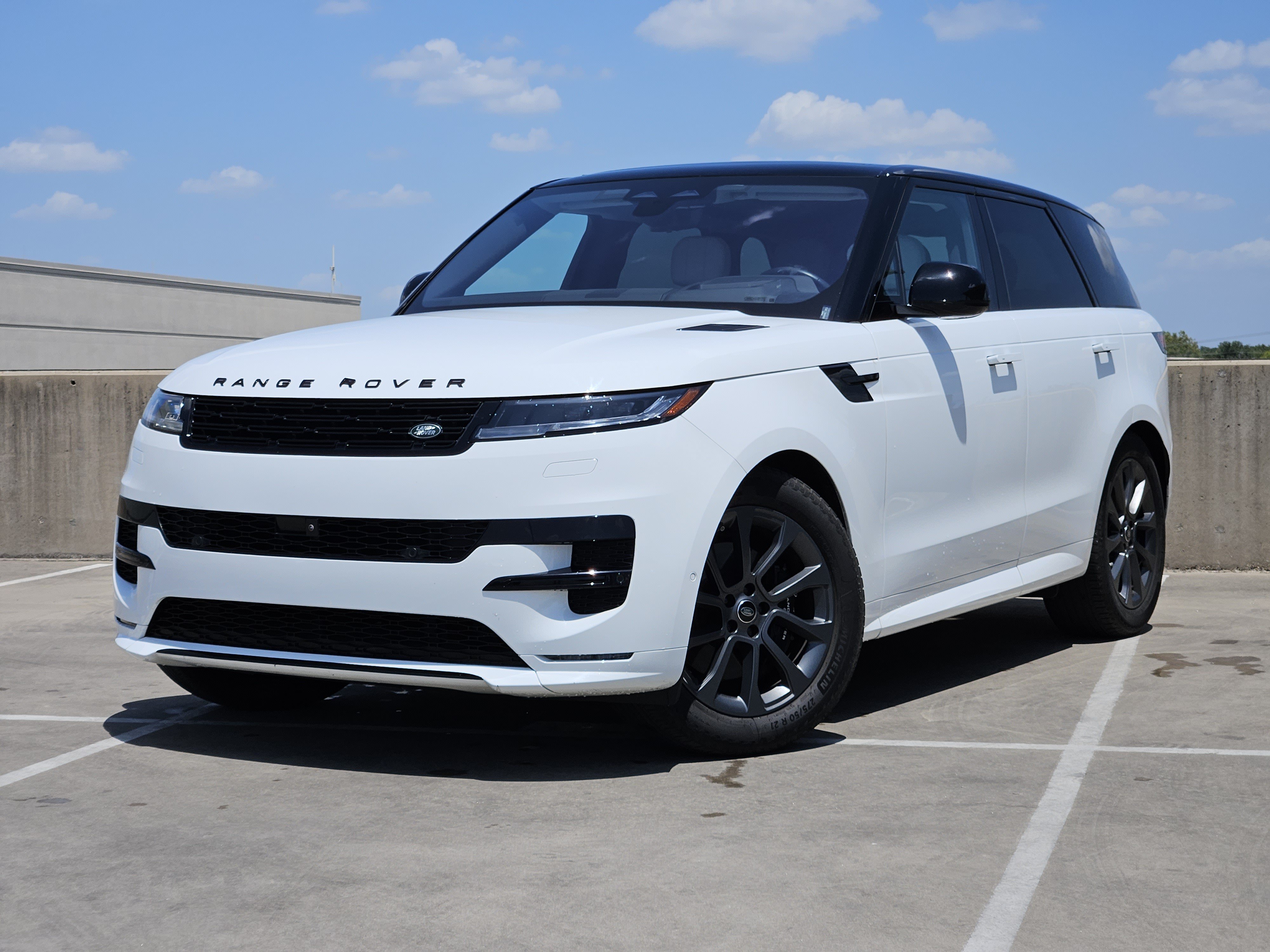 Used 2023 Land Rover Range Rover Sport SE Dynamic AWD/4WD image 1