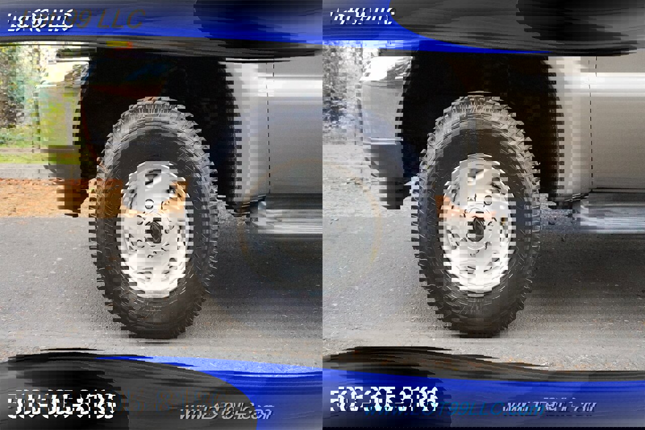 Used 2003 Ford F250 4x4 Regular Cab Super Duty image 20