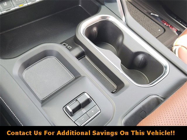 New 2026 GMC Sierra 2500 Denali Ultimate w/ LPO, Black Badging Package image 15