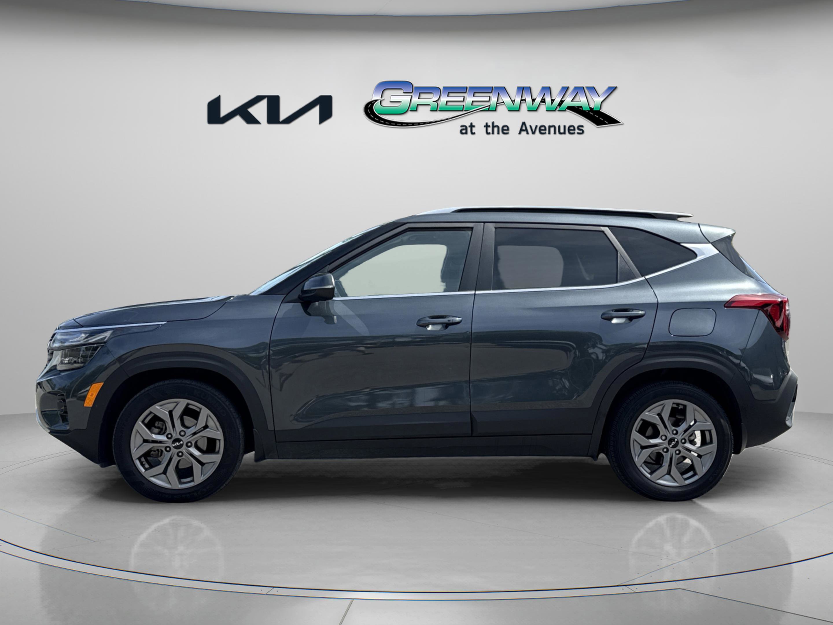 Certified 2024 Kia Seltos S FWD image 4