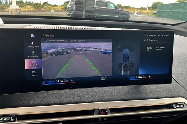 Used 2023 BMW iX xDrive50 image 22