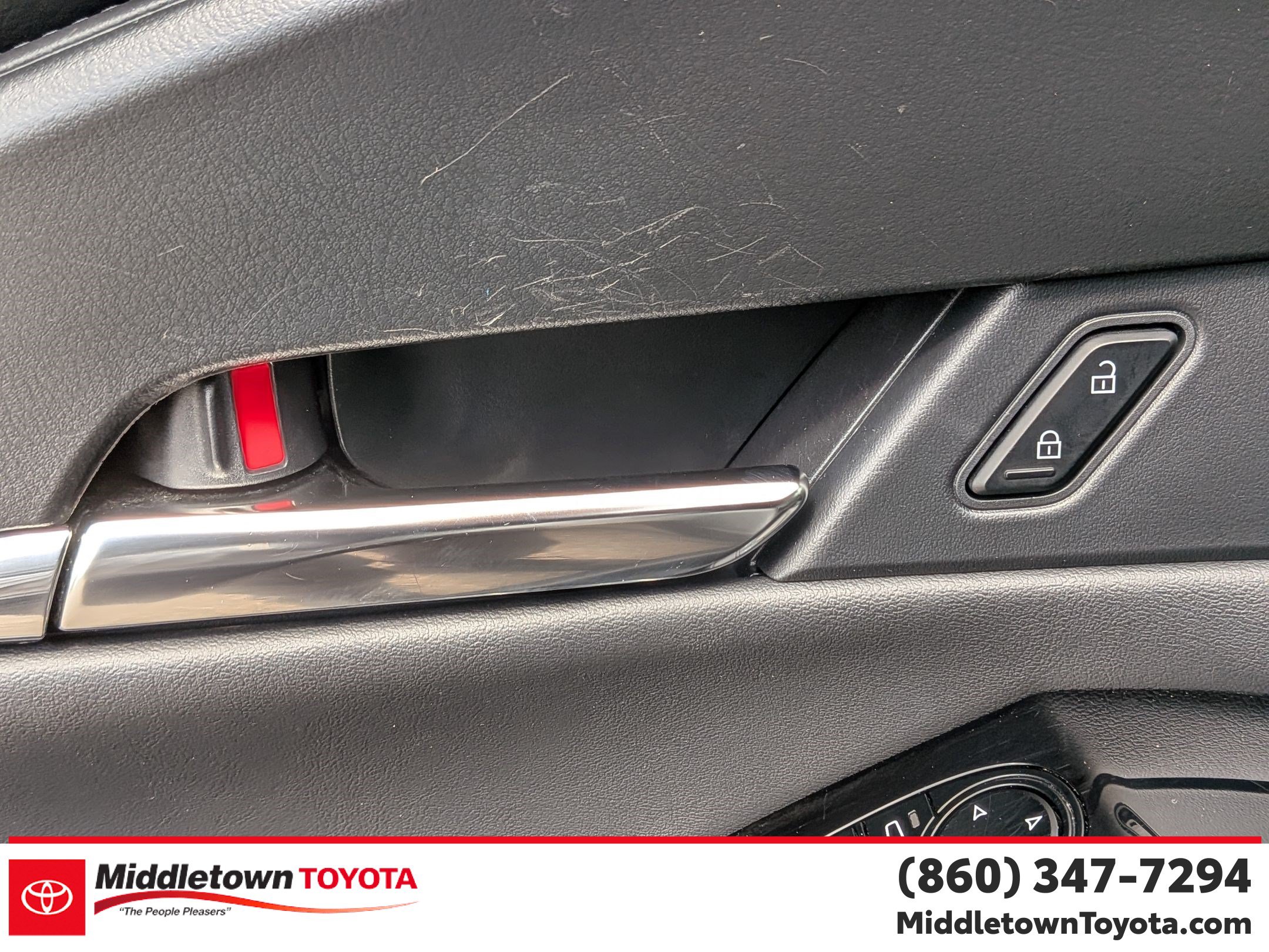 Used 2025 MAZDA CX-30 AWD 2.5 S w/ Preferred Package image 11