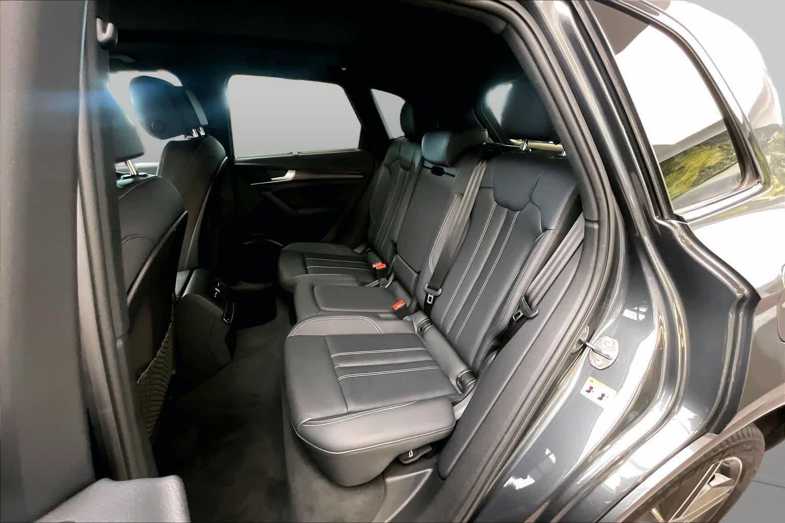 Used 2024 Audi Q5 e Prestige w/ Prestige Package AWD/4WD image 21