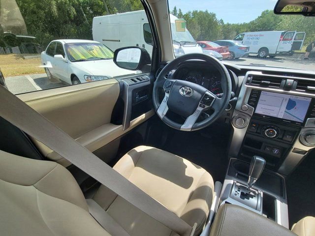 Used 2020 Toyota 4Runner SR5 Premium w/ Moonroof Package RWD image 7