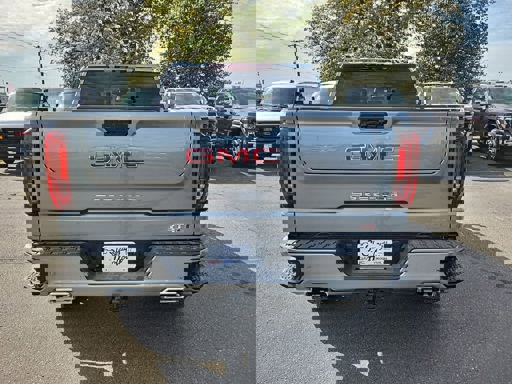 New 2026 GMC Sierra 1500 AT4 w/ AT4 Premium Package image 4