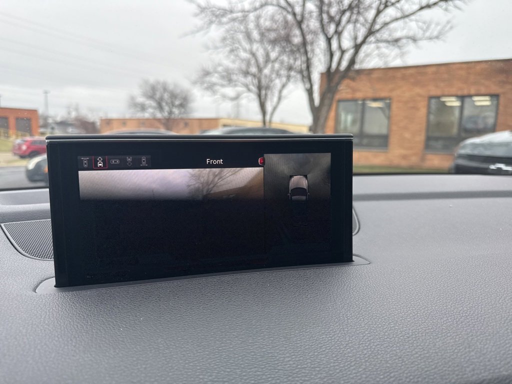 Used 2017 Audi Q7 3.0T Premium Plus image 11