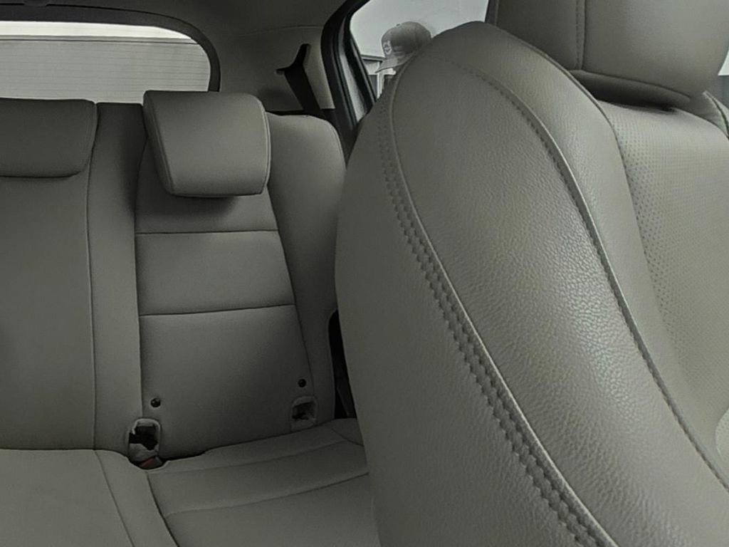 Used 2019 Honda HR-V EX-L image 24