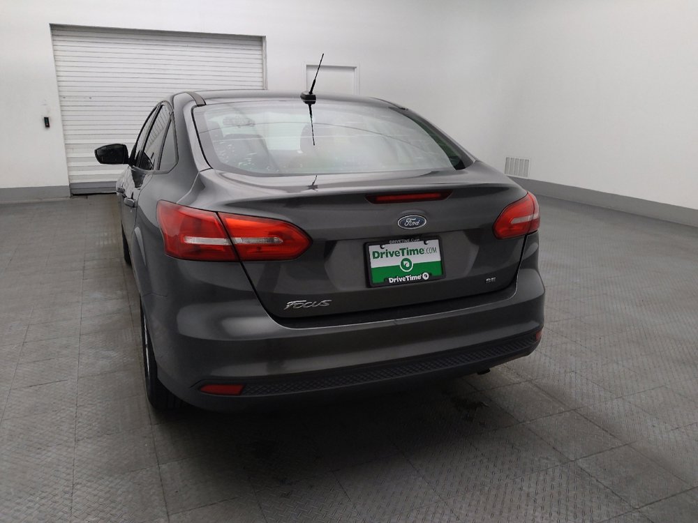 Used 2018 Ford Focus SE FWD image 6