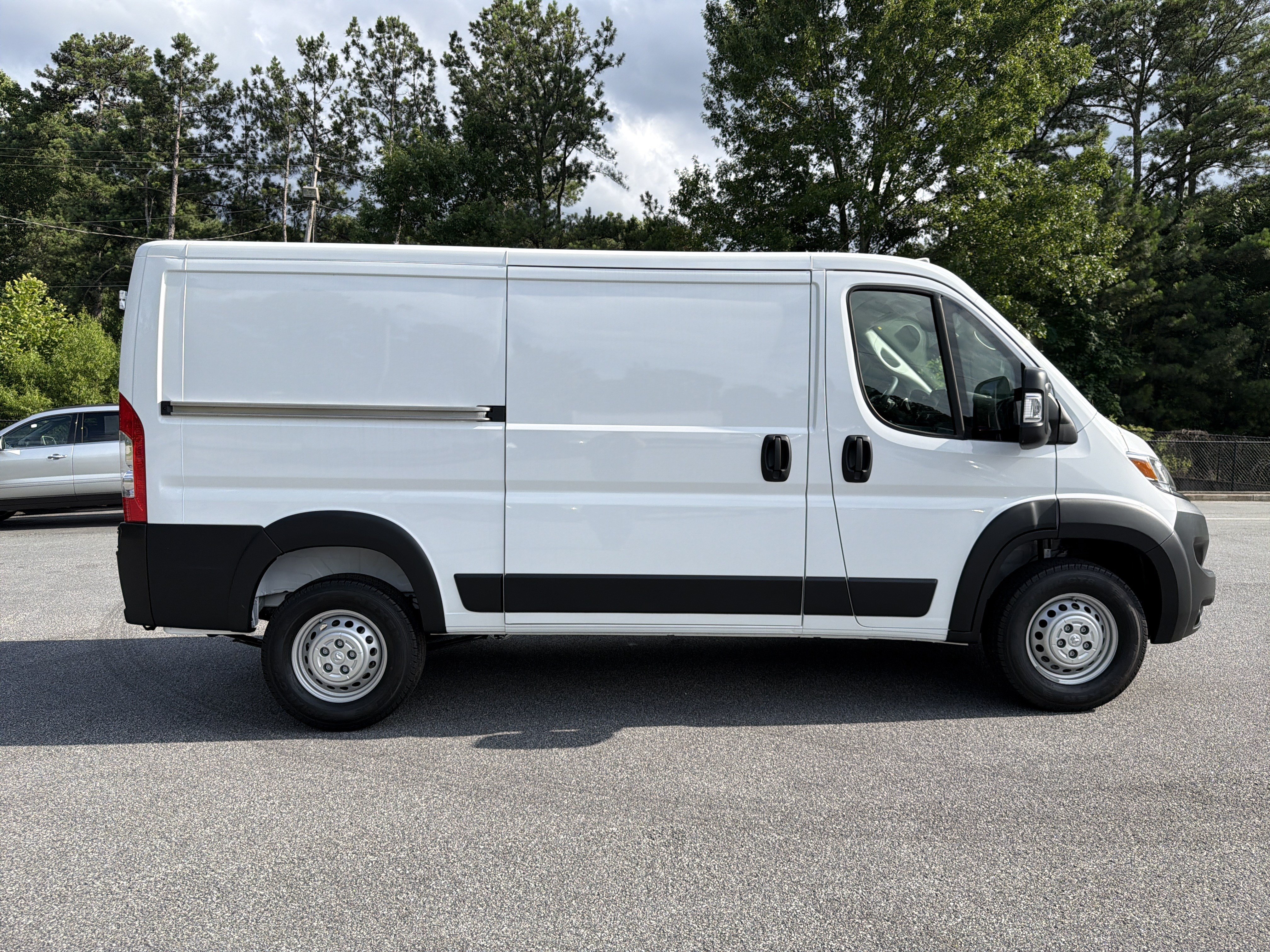 New 2026 RAM ProMaster 1500 w/ Convenience Group FWD image 9