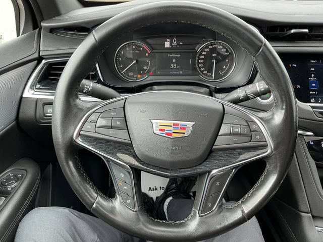 Used 2021 Cadillac XT5 Premium Luxury AWD/4WD image 4