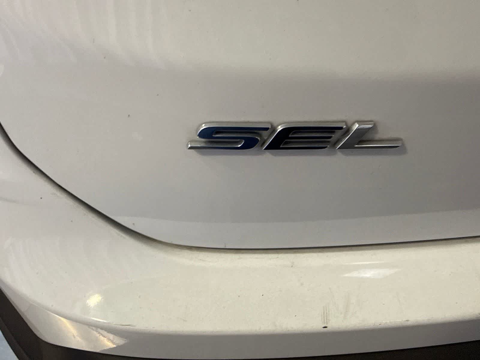 Used 2022 Ford Edge SEL w/ Sport Appearance Package AWD/4WD image 13