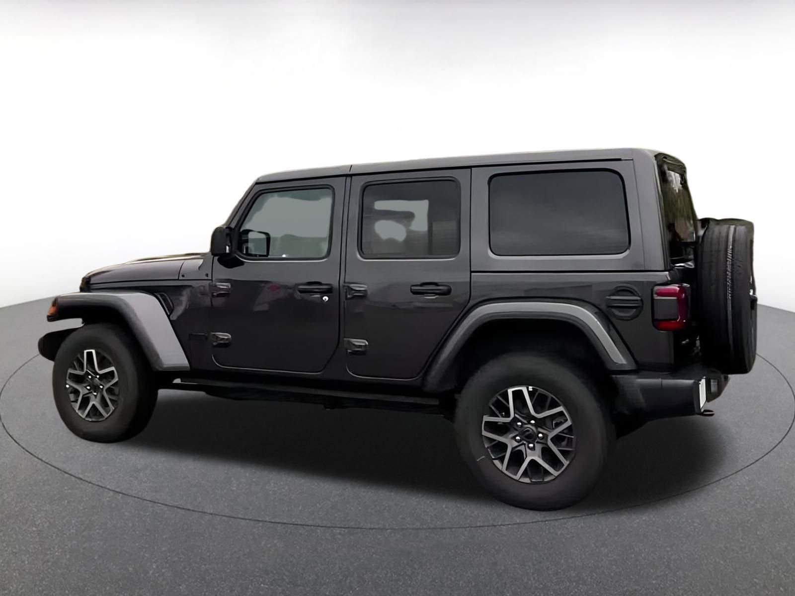 Used 2025 Jeep Wrangler Sahara image 8