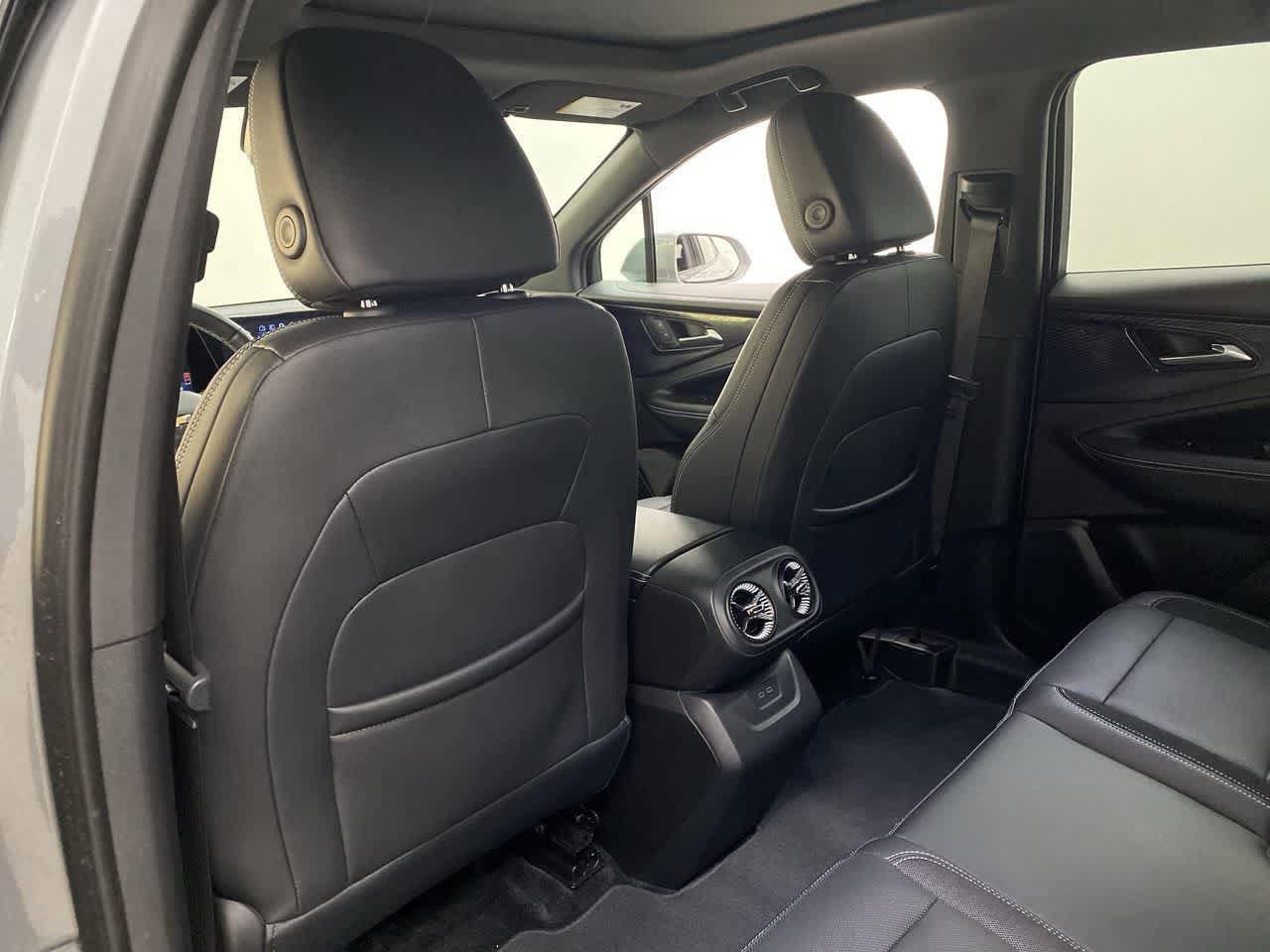 Used 2024 Chevrolet Blazer EV LT AWD/4WD image 15