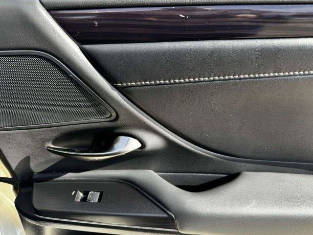 Used 2021 Lexus ES 250 w/ Premium Package AWD/4WD image 44