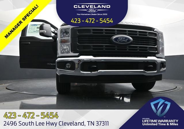 New 2025 Ford F250 XL w/ XL Chrome Package image 44