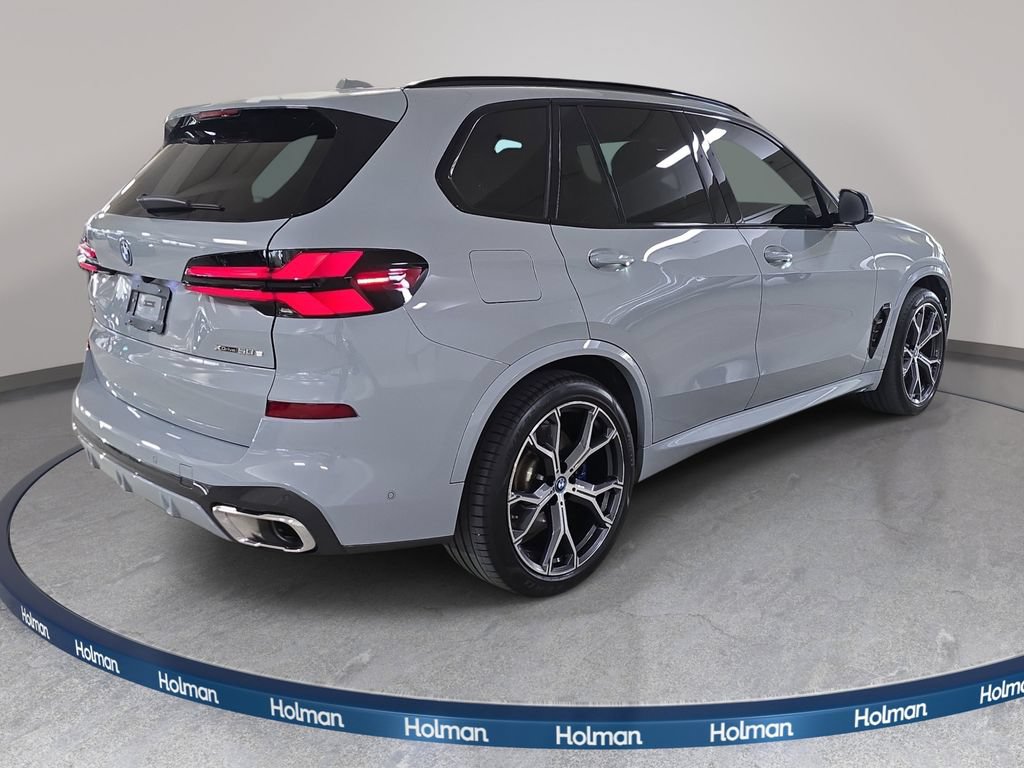 Certified 2024 BMW X5 xDrive50e w/ M Sport Package AWD/4WD image 6
