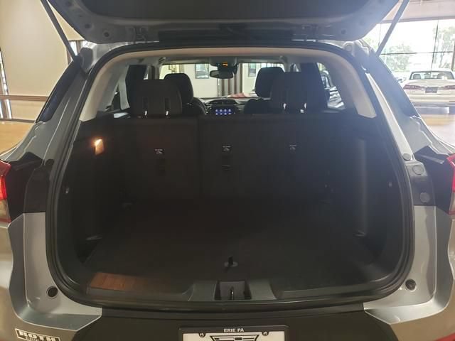 Used 2023 Chevrolet TrailBlazer LT w/ Convenience Package AWD/4WD image 5