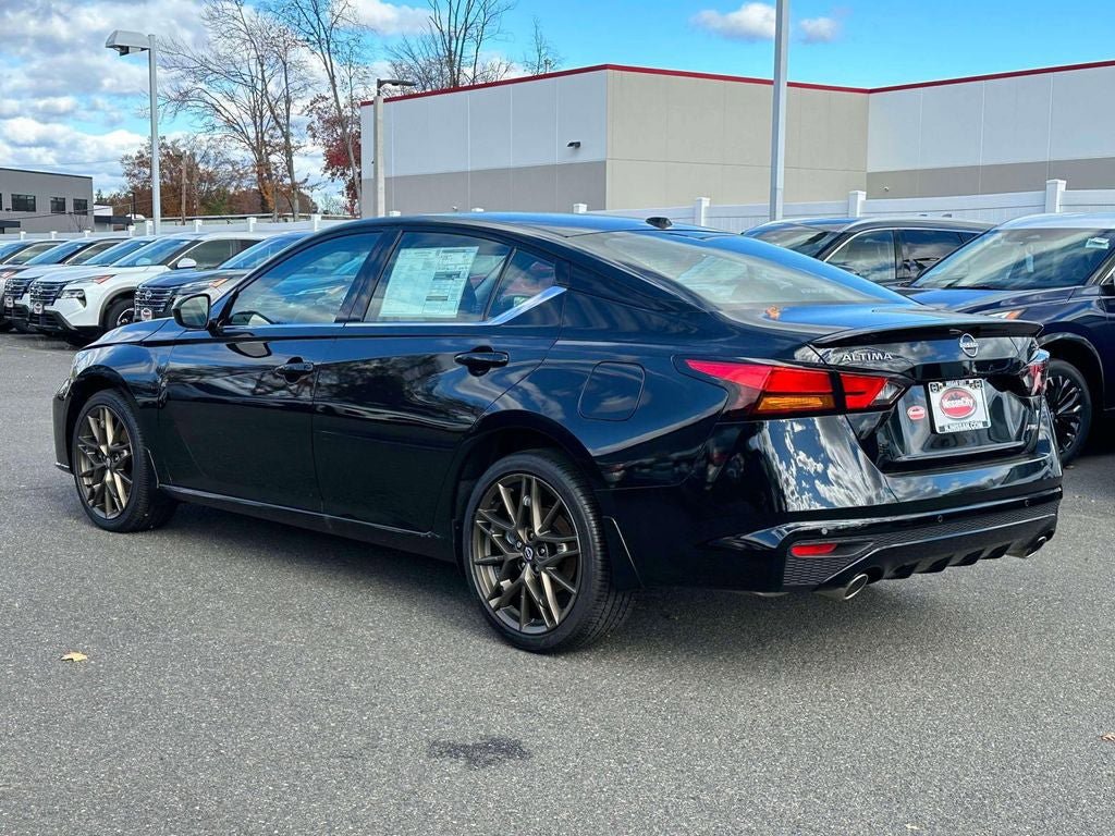 New 2025 Nissan Altima 2.5 SR AWD/4WD image 6