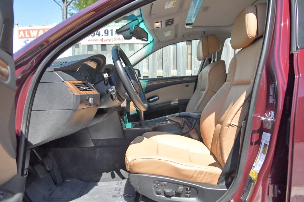 Used 2009 BMW 535i xDrive Sedan AWD/4WD image 24