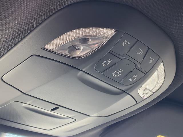 New 2026 Chrysler Pacifica Select image 17
