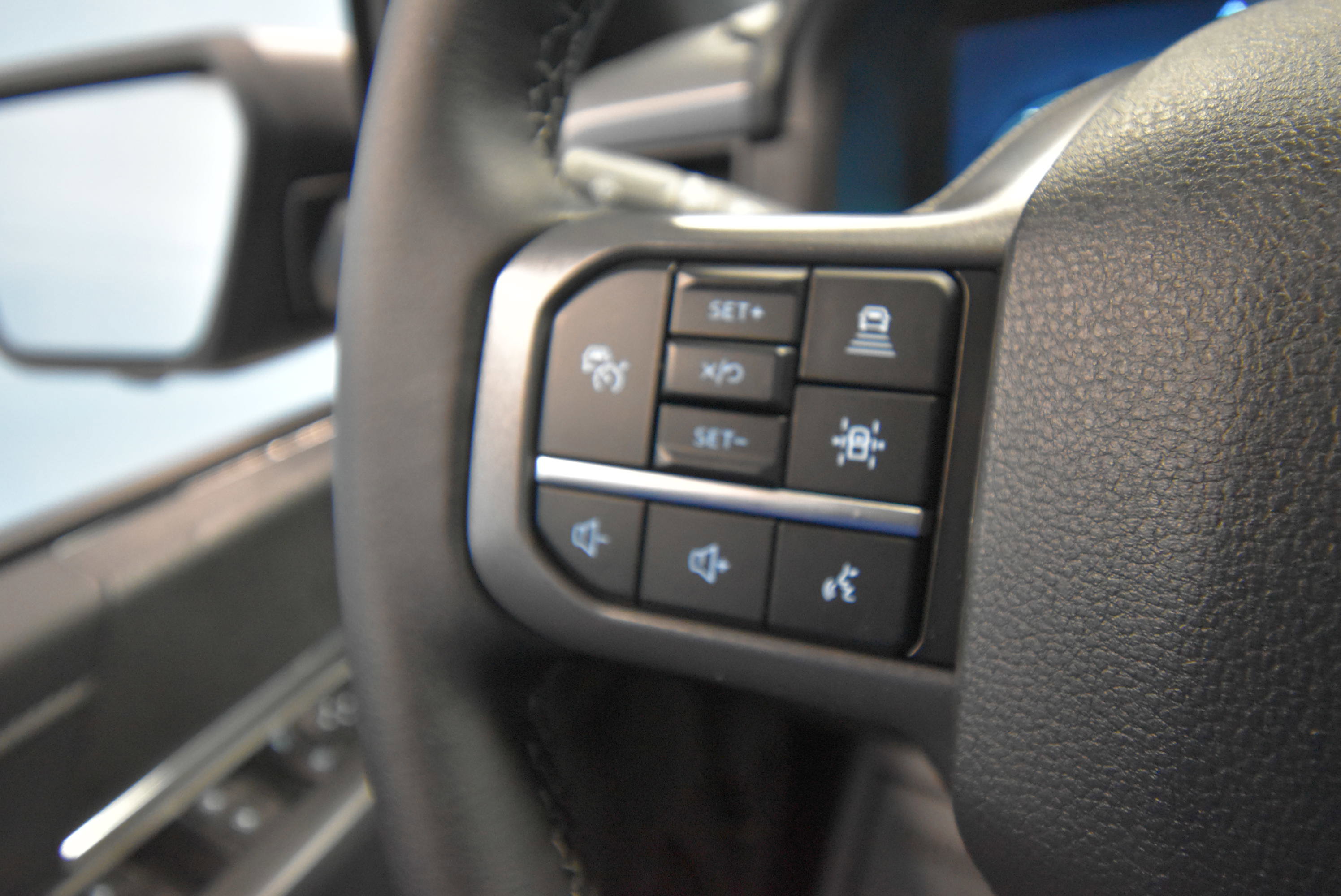 New 2026 Ford F150 XLT w/ Equipment Group 302A MID image 10