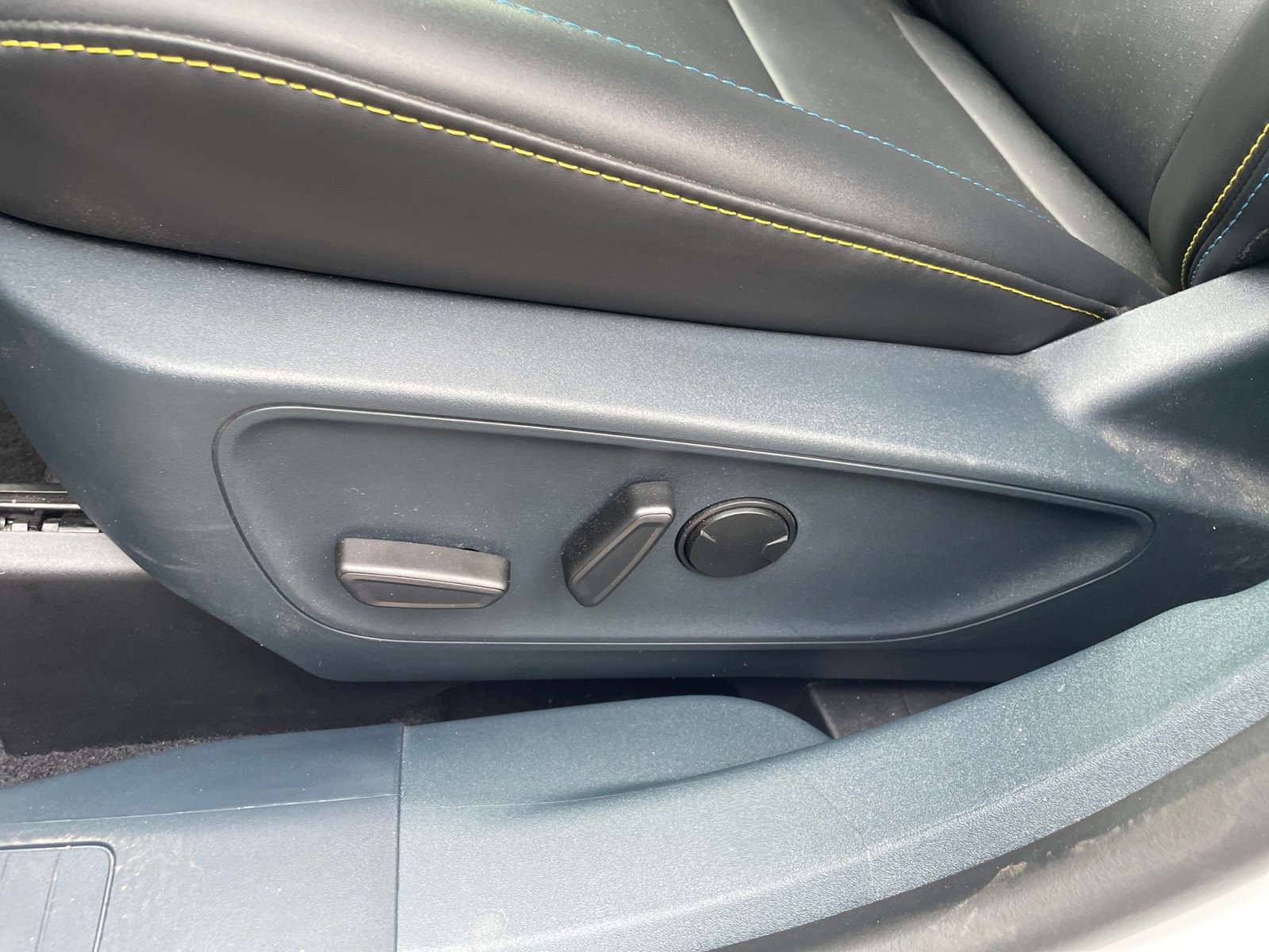 Certified 2025 Ford Maverick Lobo AWD/4WD image 14