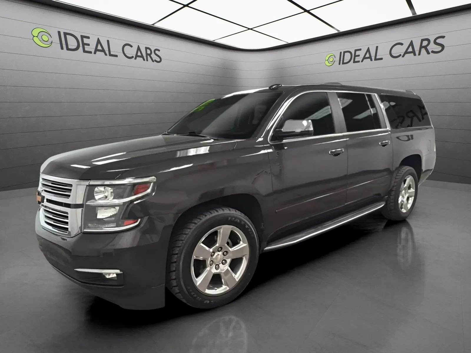 Used 2017 Chevrolet Suburban Premier RWD image 1
